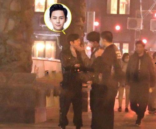 娱乐吃瓜男顶流,揭秘吃瓜男顶流的崛起之路